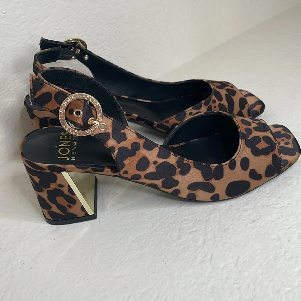 NWOT Jones New York Satin Leopard Print Slingback Heels 6.5